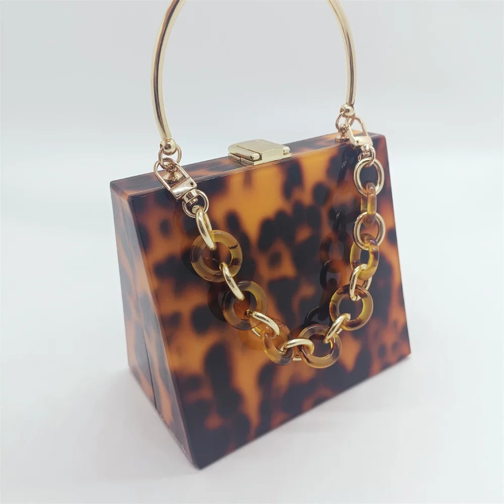 Mini Sac Rigide Femme Léopard — Acrylique, Anse Métal & Chaîne