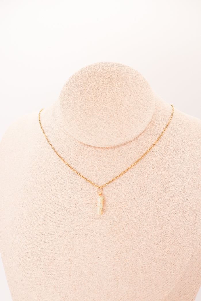 Pendentif Jade Mini Piliers — « Fleur de Prunier », Pierre Naturelle, 3 Coloris